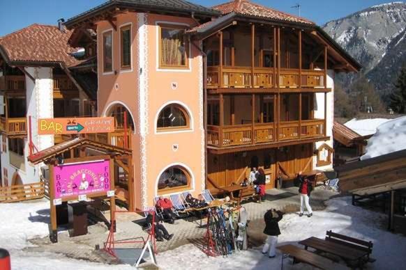 Hotel Dal Bracconiere Folgarida Exterior photo